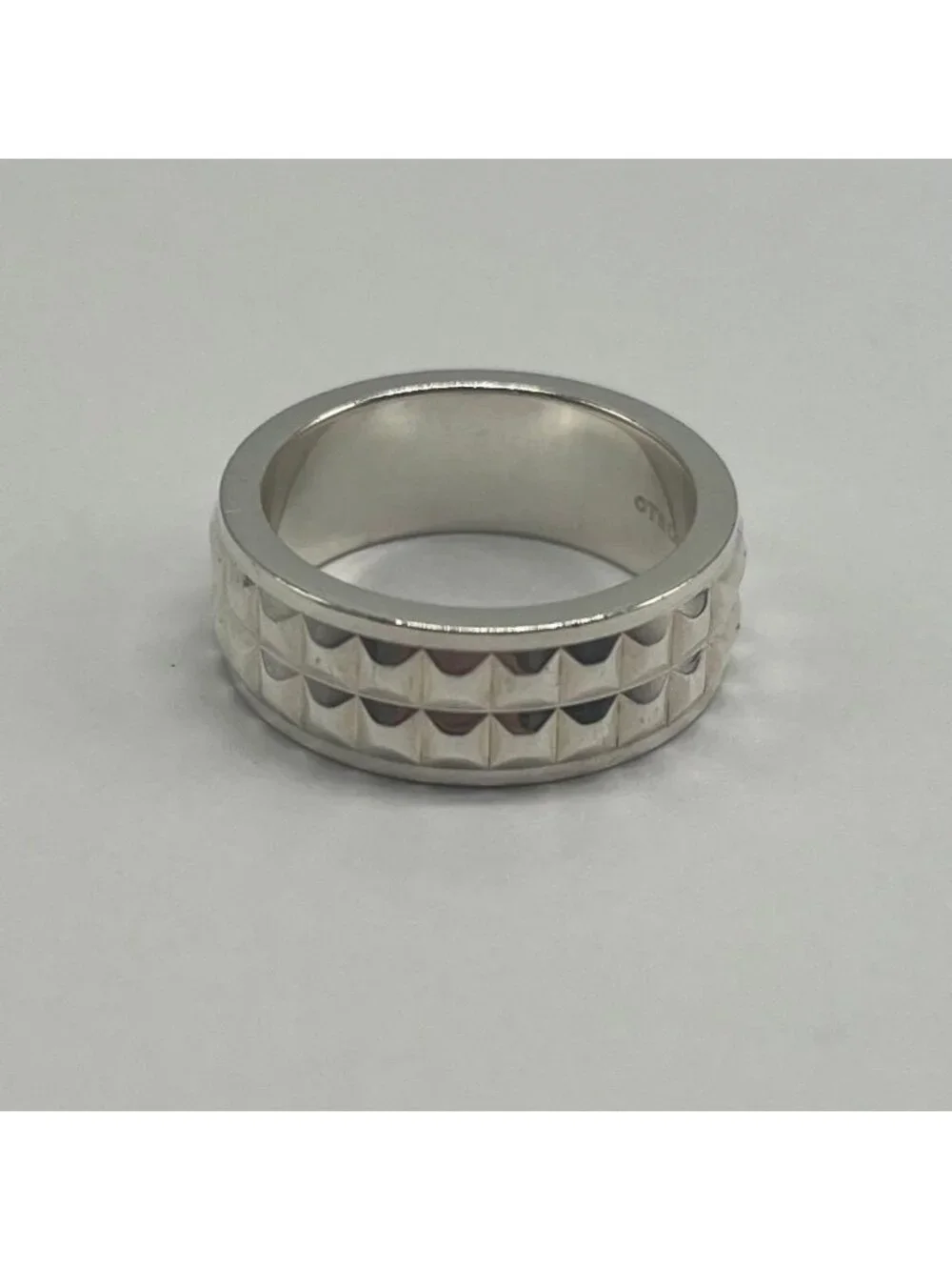 Tiffany & Co Pyramid Studs Ring